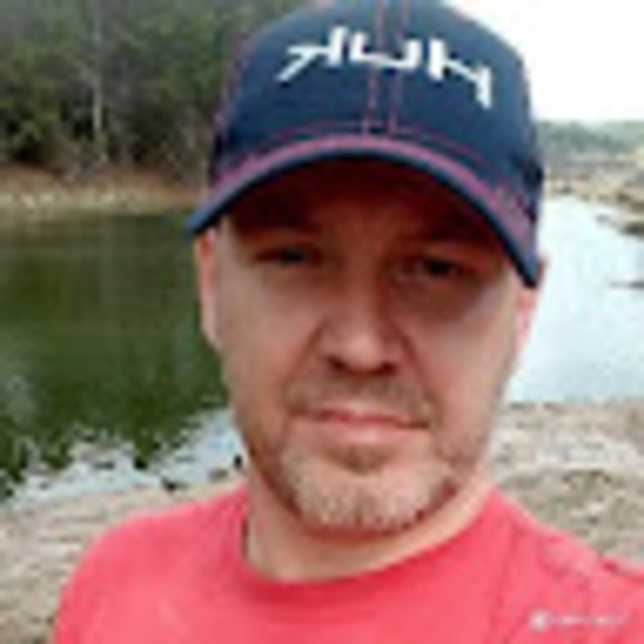 Meet your Posher, Chuck - Picture 1 of 2